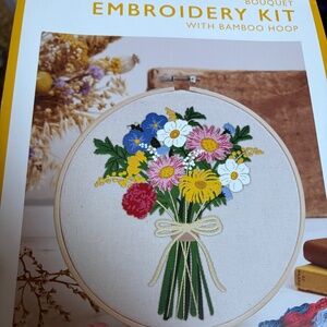 RHS Bouquet embroidery set with hoop flowers cross stitch